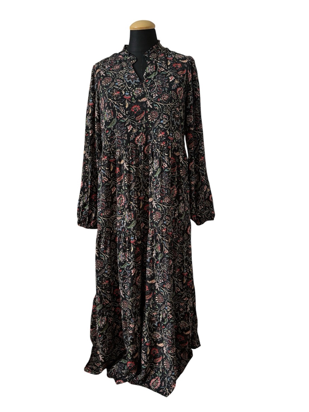 Jessica Howard Paisley Tiered Floral Maxi Dress Long Sleeve Black Boho Size 12/L - Picture 2 of 13